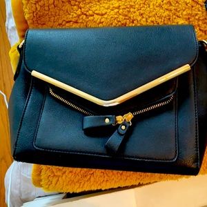 Black Cross-Body Purse